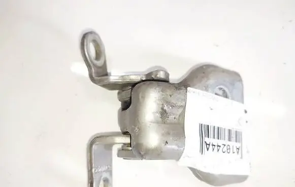 Ford Fiesta Front door upper hinge 