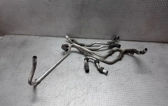 Audi Q7 4L Engine coolant pipe/hose