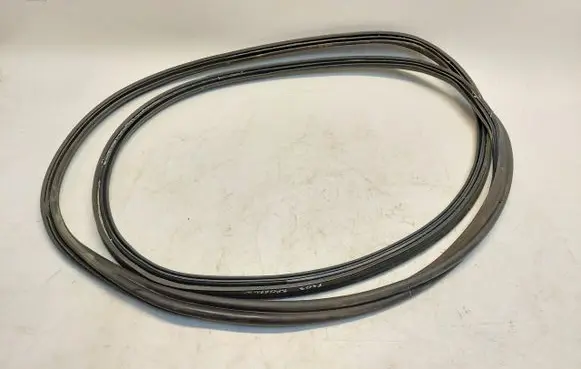 Audi RSQ3 Trunk rubber seal (body) AUDIRSQ3USZCZBAG