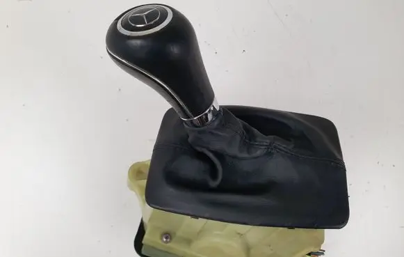 Mercedes-Benz E C207 W207 Gear shifter/selector A2042676324