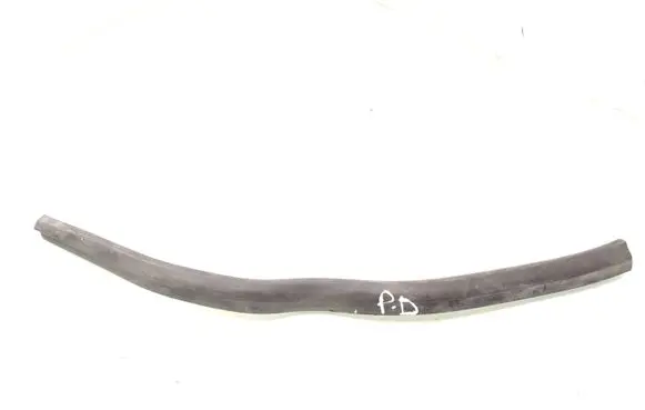 Mercedes-Benz C W204 Engine compartment rubber A2046280198