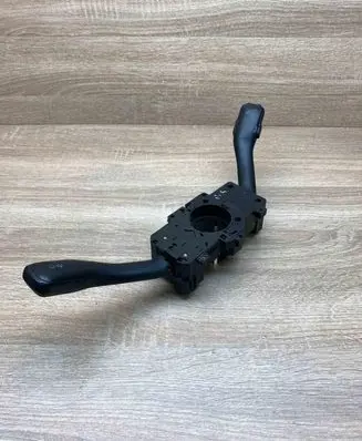 Audi A3 S3 8L Wiper turn signal indicator stalk/switch 8L0953513