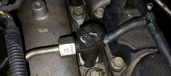 Opel Antara Fuel injector 28489548 25195089