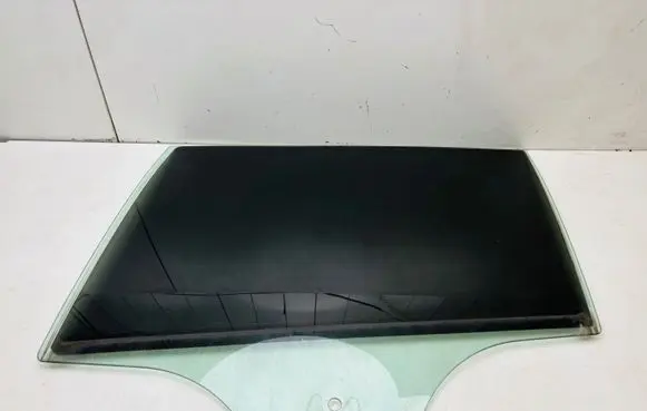 Volkswagen Golf VII Rear door window glass 5G6845025