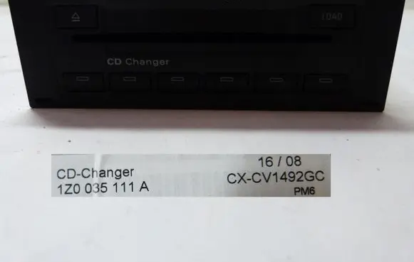 Skoda Octavia Mk2 (1Z) CD/DVD changer 1Z0035111A