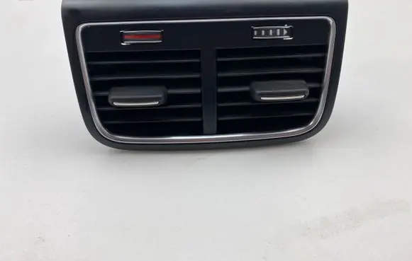 Rear air vent grill