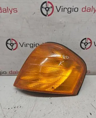 Mercedes-Benz C W202 Front indicator light 1305232109