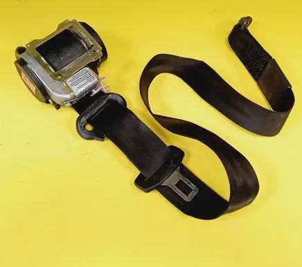 Audi A6 S6 C5 4B Front seatbelt 4B0857705A 560585901