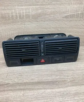 Volkswagen Golf IV Dash center air vent grill 1J0819728C 1J0819736C
