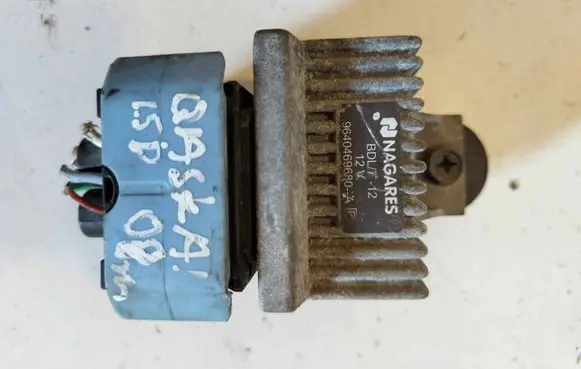 Renault Master II Glow plug pre-heat relay 9640469680A