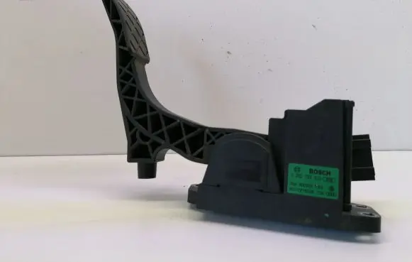 Volkswagen Polo Accelerator throttle pedal 0280752215 6Q1721503E