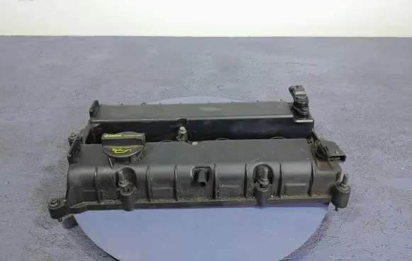 Ford Mondeo MK IV Rocker cam cover E510D6K271