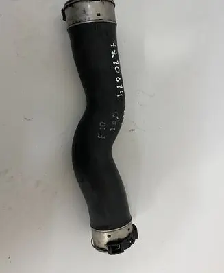 BMW 5 F10 F11 Intercooler hose/pipe 7810614