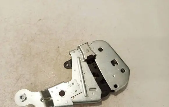 Honda FR-V Seat back rest lock catch 