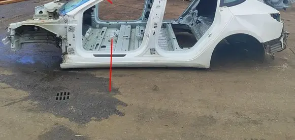 Tesla Model 3 Front quarter panel