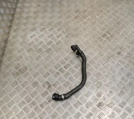 Mercedes-Benz E W213 Engine coolant pipe/hose