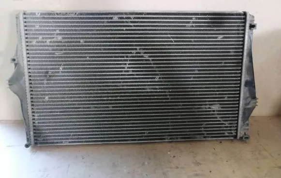 Volvo XC90 Intercooler radiator 8743870 8627375 874387Q