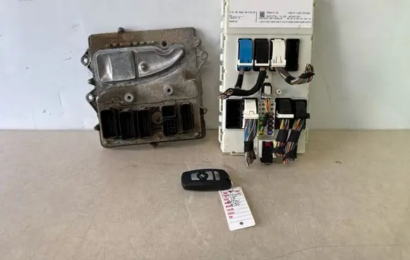 BMW 4 F32 F33 Engine ECU kit and lock set 7540686