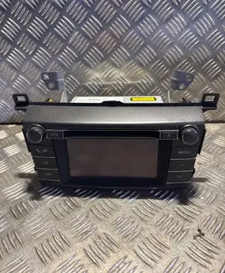 Toyota RAV 4 (XA40) Radio/CD/DVD/GPS head unit 8614042100 600609 CVVT32F24D