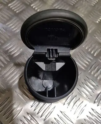 Toyota Corolla Verso AR10 Car ashtray