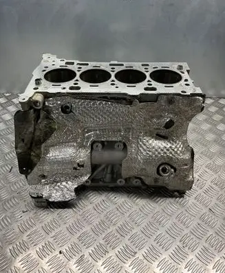BMW 4 F36 Gran coupe Engine block 9453563 82301623