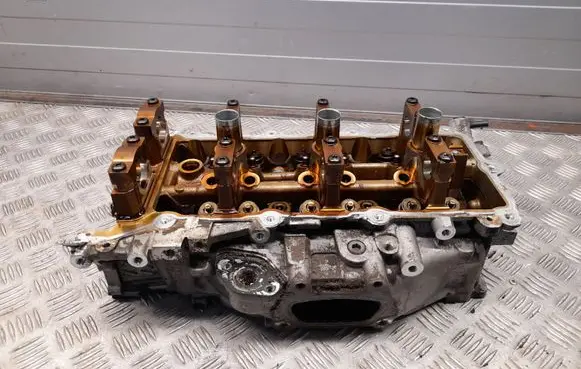 Chrysler Pacifica Engine head 04893811AF