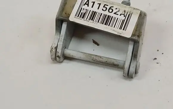 Opel Antara Rear door lower hinge