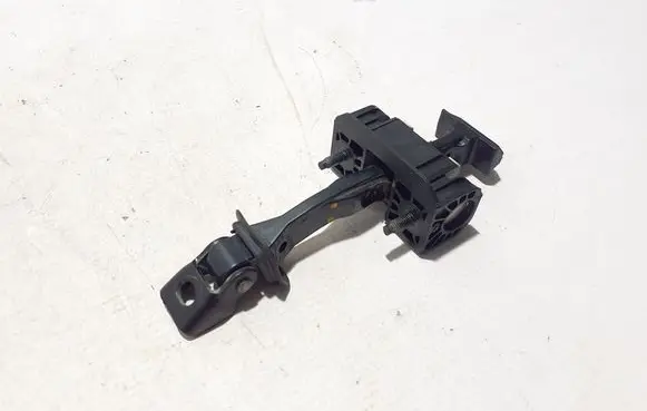 BMW 4 G22 G23 G24 G26 Front door check strap stopper 7482127