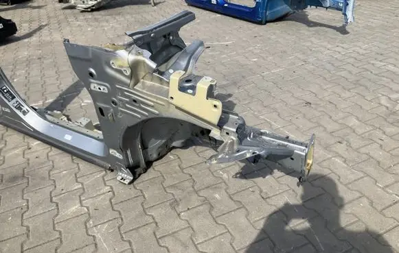 Ford Puma Front quarter panel DG17594