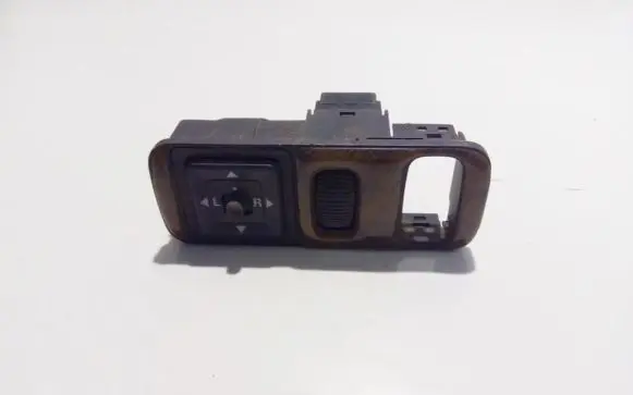 Mitsubishi Galant Wing mirror switch 4y140 2775