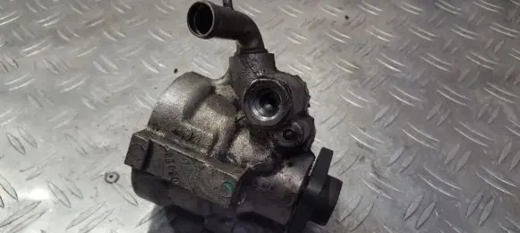 Alfa Romeo 156 Power steering pump 26069130