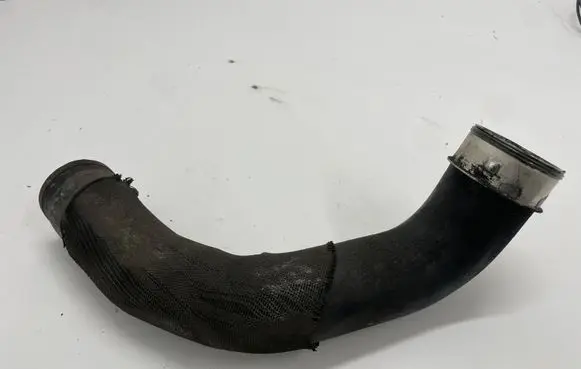 Intercooler hose/pipe
