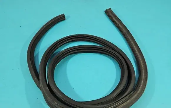 Ford Escape III Seal rubber (tailgate) IMPRK1417024