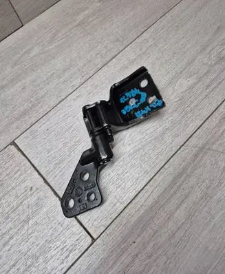 Citroen Berlingo Rear door upper hinge 8717C1