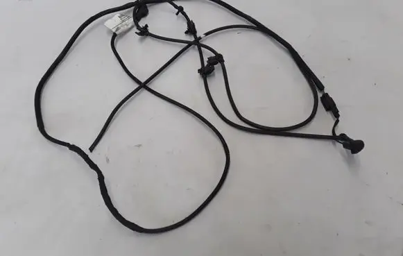 Volvo XC60 Windshield washer spray nozzle 