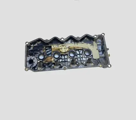 Nissan X-Trail T30 Rocker cam cover