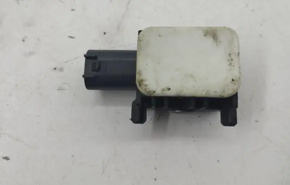 Mercedes-Benz ML W164 Airbag deployment crash/impact sensor 0038202826