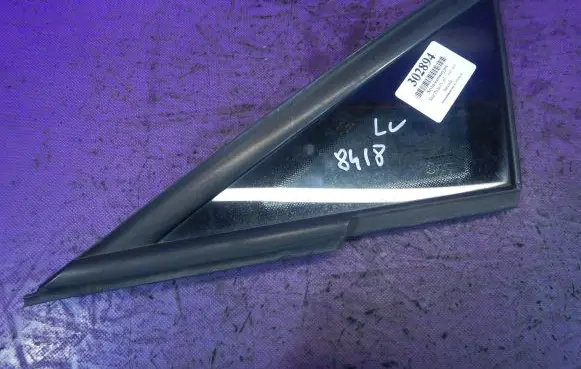 Seat Ibiza IV (6J,6P) Rear side window