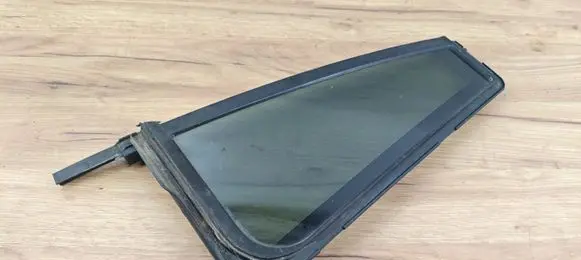 Skoda Octavia Mk2 (1Z) Rear vent window glass 43R00049