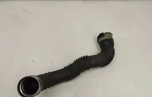 Mercedes-Benz B W246 W242 Intercooler hose/pipe A2465200101