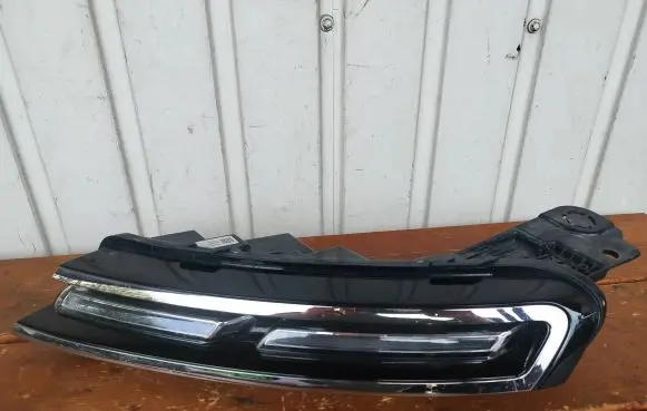 Citroen C5 Aircross LED Daytime headlight 9818005180