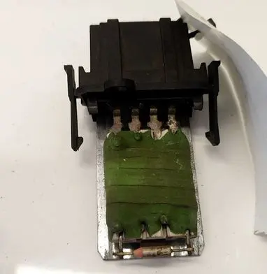 Volkswagen Golf III Heater blower motor/fan resistor 881055650