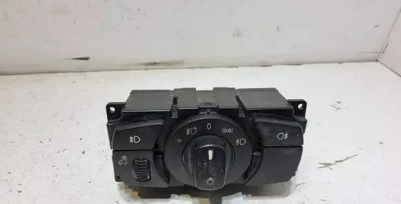 BMW 5 E60 E61 Light switch 6925288 33290402 00040630768001
