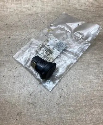 Citroen C4 II AUX in-socket connector 6574JV