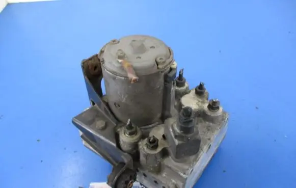 BMW 5 E34 ABS Pump 34.51-1090916