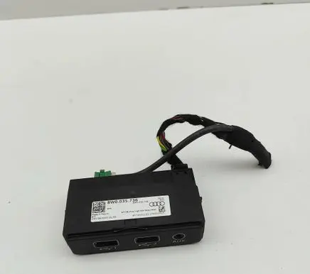 Audi Q5 SQ5 FY AUX in-socket connector 8W0035736