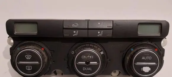 Volkswagen Golf SportWagen Climate control unit 74641470