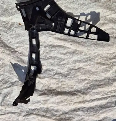 Mercedes-Benz GLA W156 Front bumper mounting bracket A1568850101 A1588858306