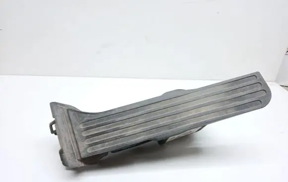 Skoda Octavia Mk2 (1Z) Accelerator throttle pedal 1K1721503P
