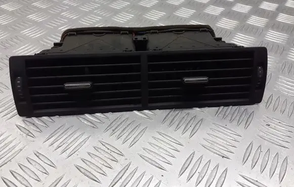 Audi A4 S4 B7 8E 8H Dashboard side air vent grill/cover trim 8E0820951H